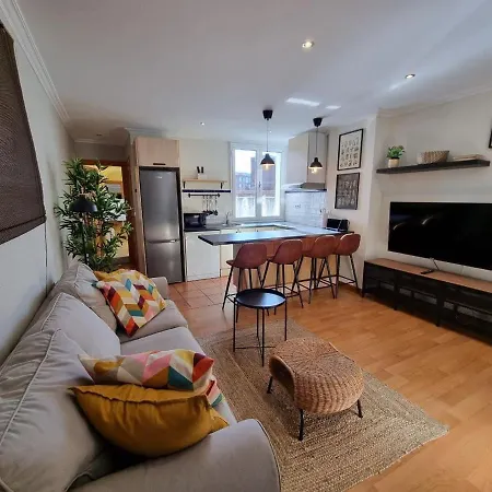 شقة 123a - A Un Paso De La Playa, Muy Luminoso By R2r Consulting خيخون